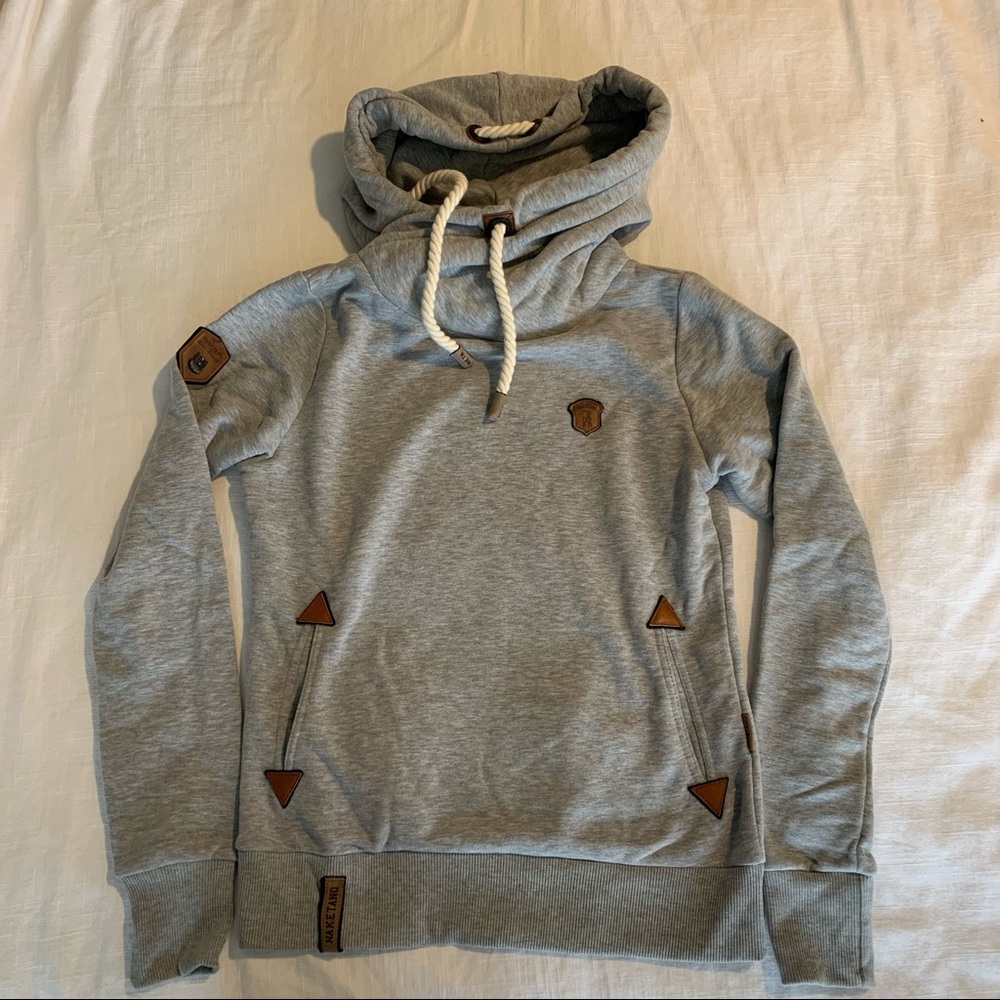 NAKETANO Women’s Chunky Cowel Neck Hoodie